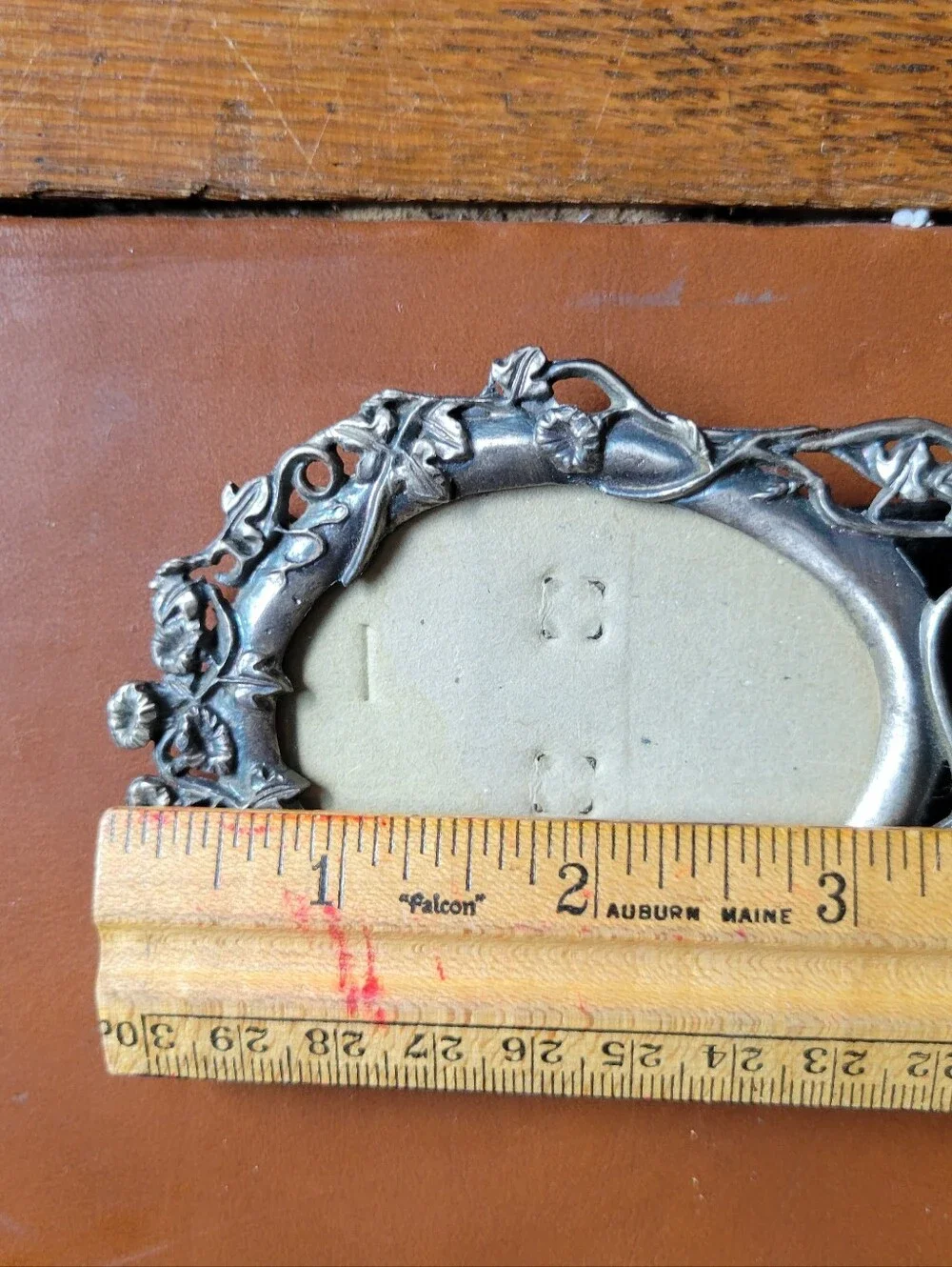Oval Floral Roses Flowers Leaf Leaves Woven Branches Cast Metal Photo Frame